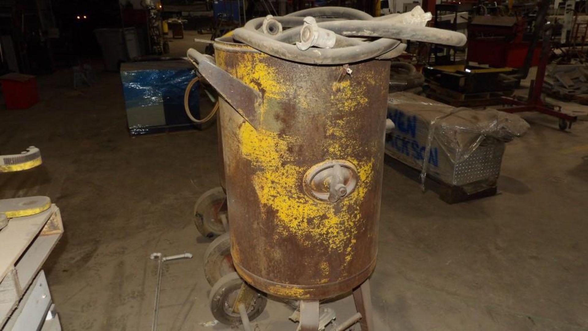 Empire Abrasive Equipment Corp Sandblasting System, Abrasive Blaster - Image 5 of 5