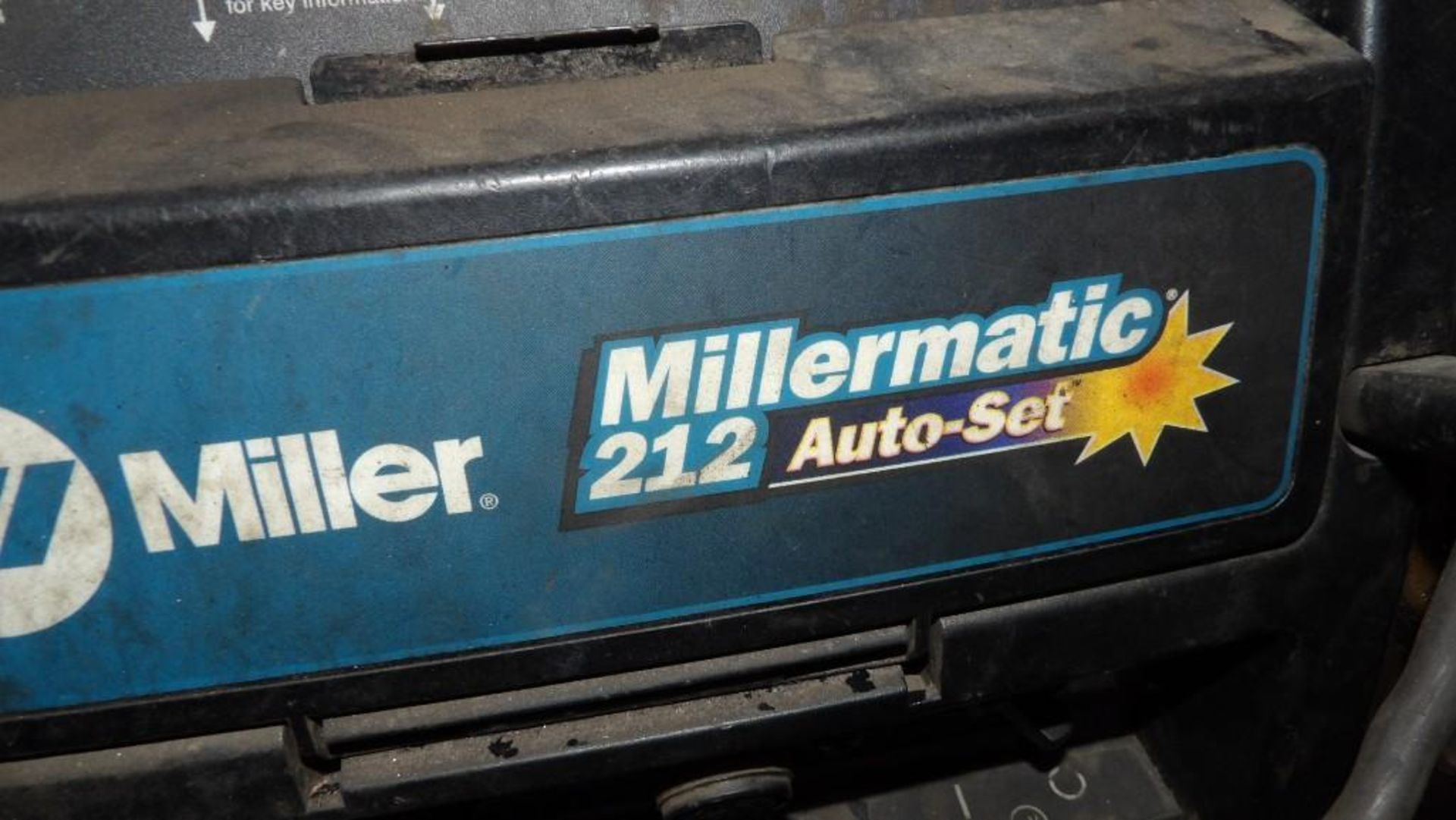 Miller Millermatic 212 Auto-Set MIG Welder - Auto-Set - Image 2 of 6