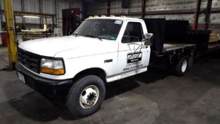 1996 Ford F-450 Super Duty Flatbed Dually Truck