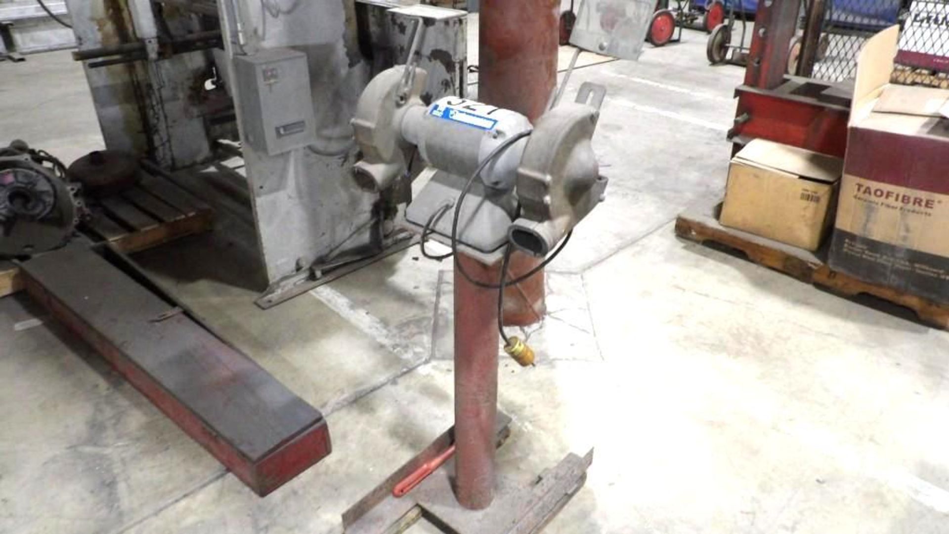 BALDOR Heavy Duty Ball Bearing Grinder-Buffer, Cat No. 712, 1/2 HP - 115/230V - 3600 RPM, on Stand