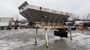 Henderson 14 Stainless Steel Salt Spreader