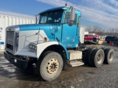 2000 Freightliner FLD112 SD T/A Tractor Trailer