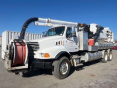 2005 Sterling Truck LT9500 Series Vac Truck