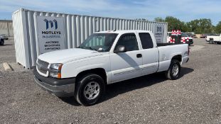 2004 Chevrolet 1500 Silverado 4x4 Extended Cab Pickup Truck
