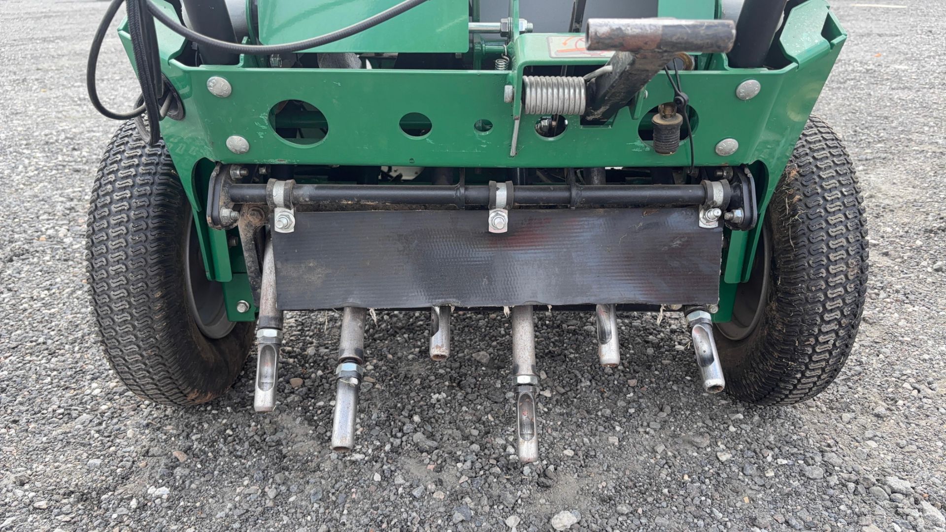 Billy Goat Plugger 25" Hydro-Drive Aerator - Image 6 of 15