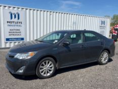 2012 Toyota Camry XLE Hybrid Sedan