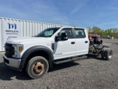 2018 Ford F450 XL Super Duty Crew Cab Chassis Truck