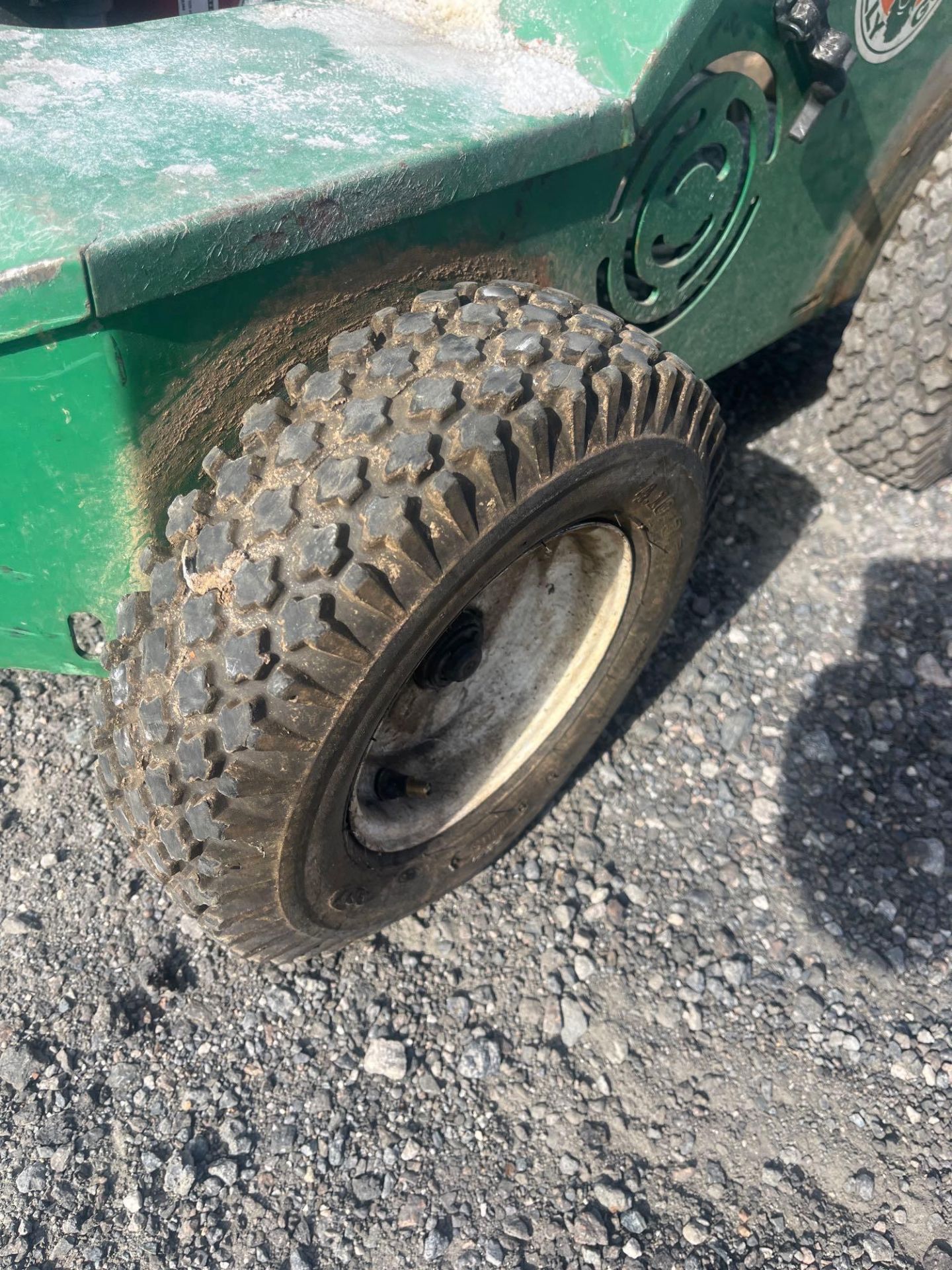 Billy Goat Plugger 25" Hydro-Drive Aerator - Image 7 of 13