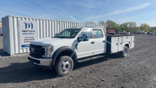 2018 Ford F450 XL Super Duty Crew Cab Pickup Truck