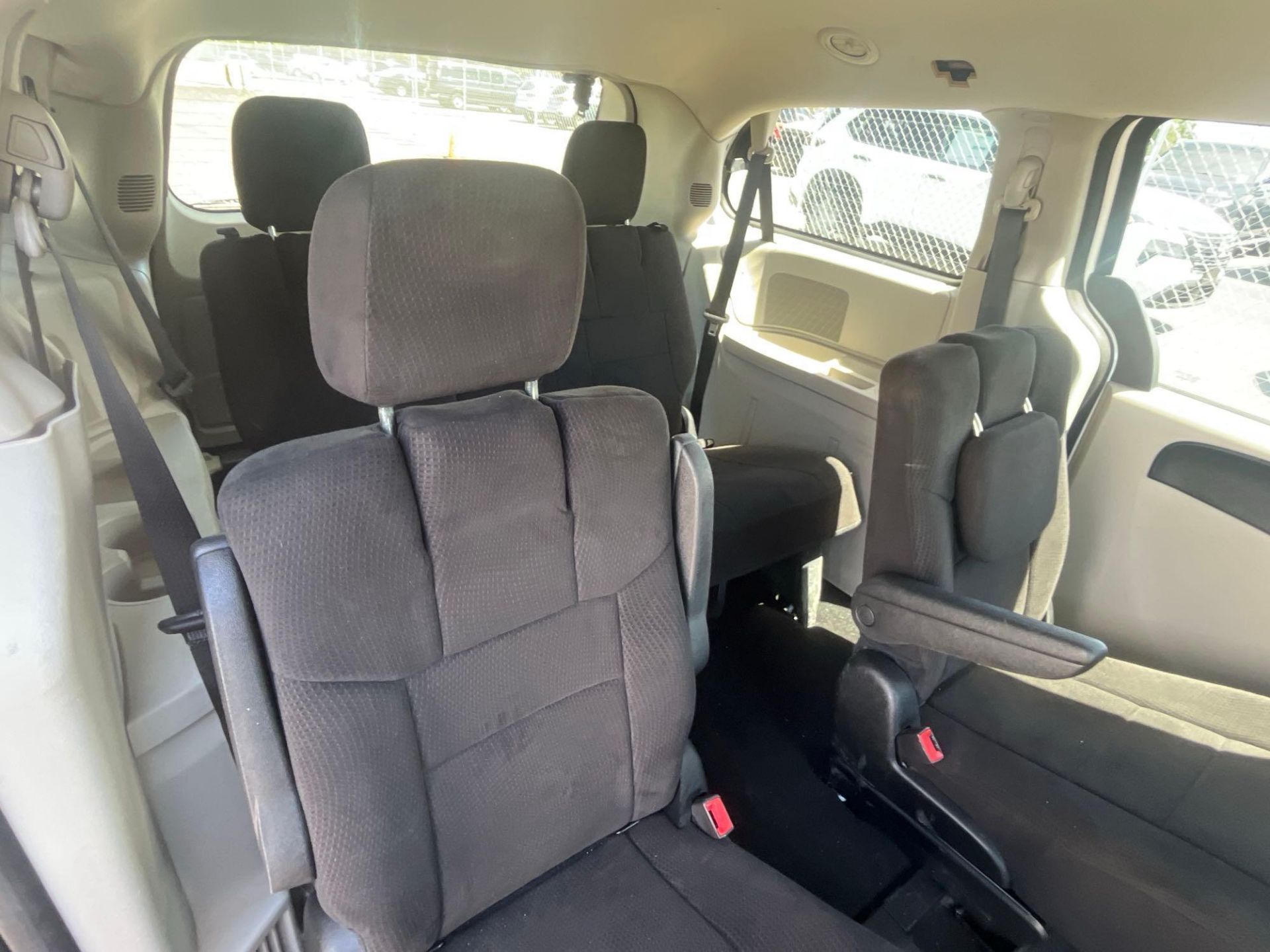 2012 Dodge Grand Caravan Minivan - Image 13 of 20