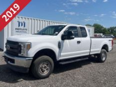 2019 Ford F-250 XL Super Duty Extended Cab 4x4 Pickup Truck