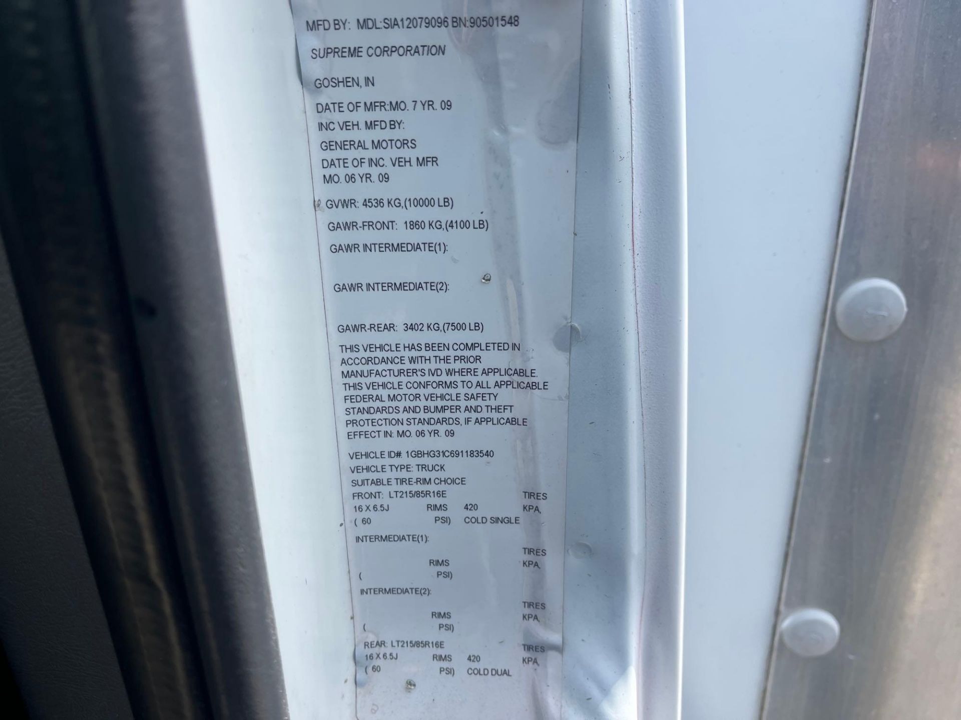 2009 Chevrolet Express 3500 12' Box Truck - Image 3 of 21
