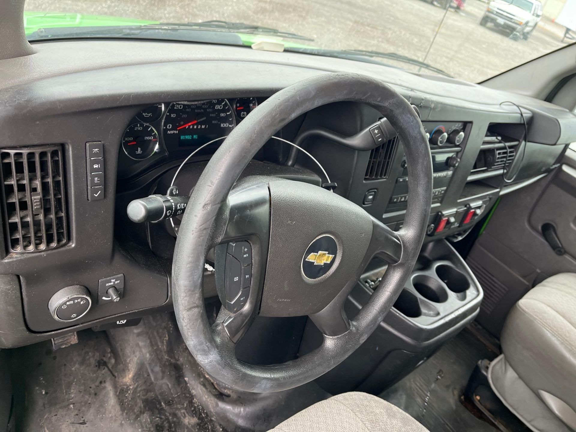 2015 Chevrolet 4500 16' S/A Box Truck - Image 8 of 20