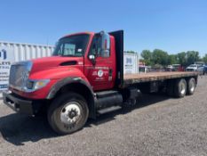 2007 International 7600 T/A 26' Flatbed Truck