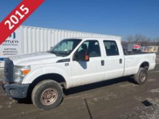 2015 Ford F350 XL Super Duty Crew Cab 4x4 Pickup Truck