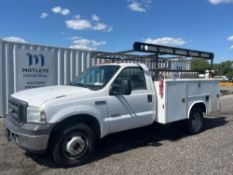 2006 Ford F350 XL Super Duty Utility Truck