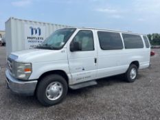 2011 Ford E350 Super Duty XLT 11 Passenger Van
