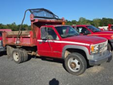 2002 Chevrolet 3500HD S/A Dump Truck