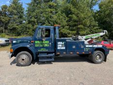 1998 International 4700 15-Ton Medium Duty Wrecker