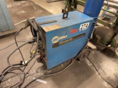 Miller Millermatic 200 Welding Power Source/Wire Feeder