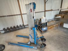 Genie Superlift Advantage SLA-20 Material Lift