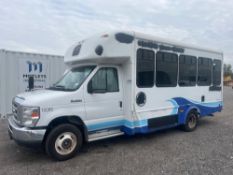 2019 Ford E-450 Super Duty 12 Passenger Bus