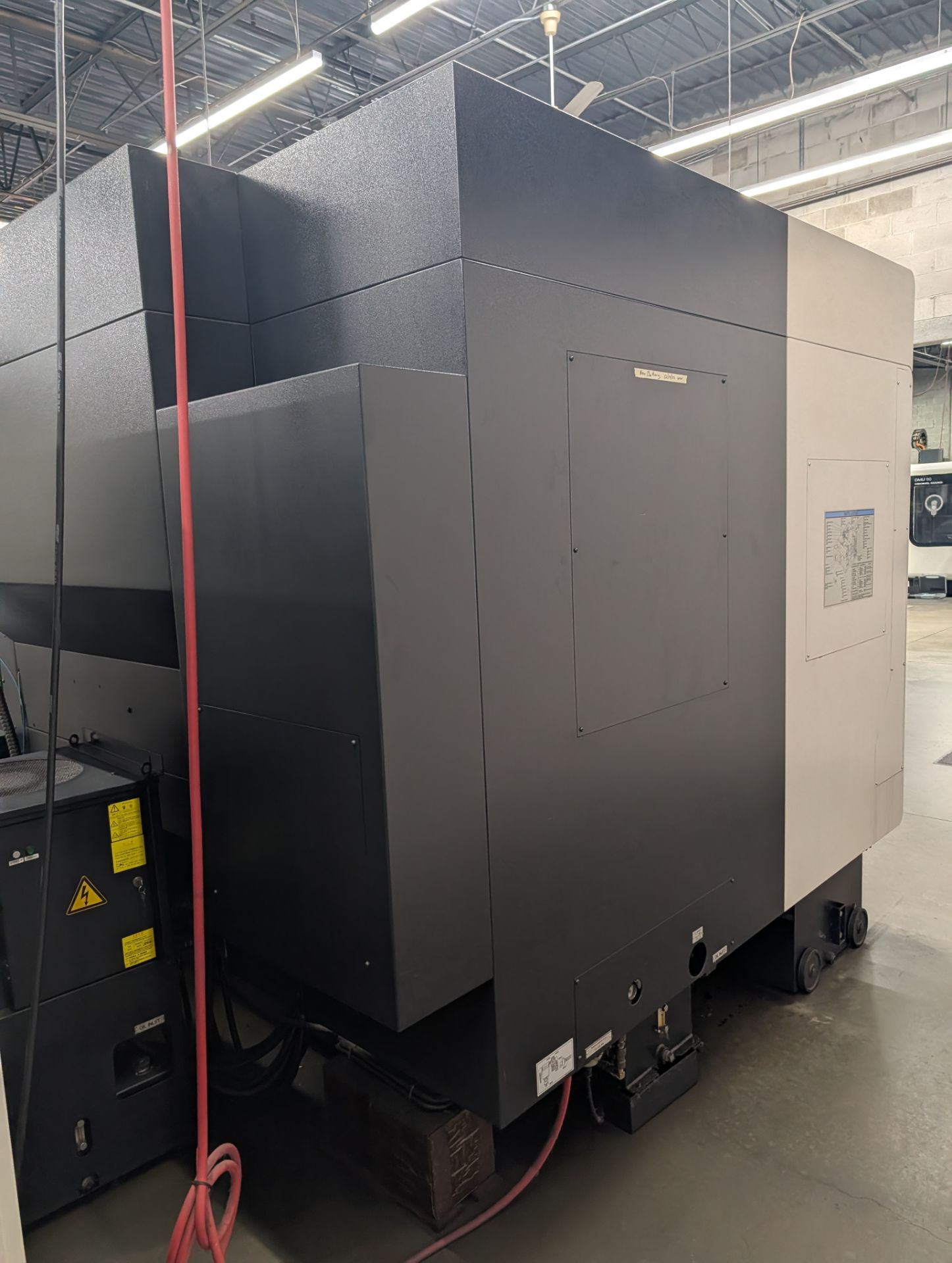 2005 MAZAK VARIAXIS 500 5 AXIS CNC MACHINING CENTER, S/N #177498, WORK ...