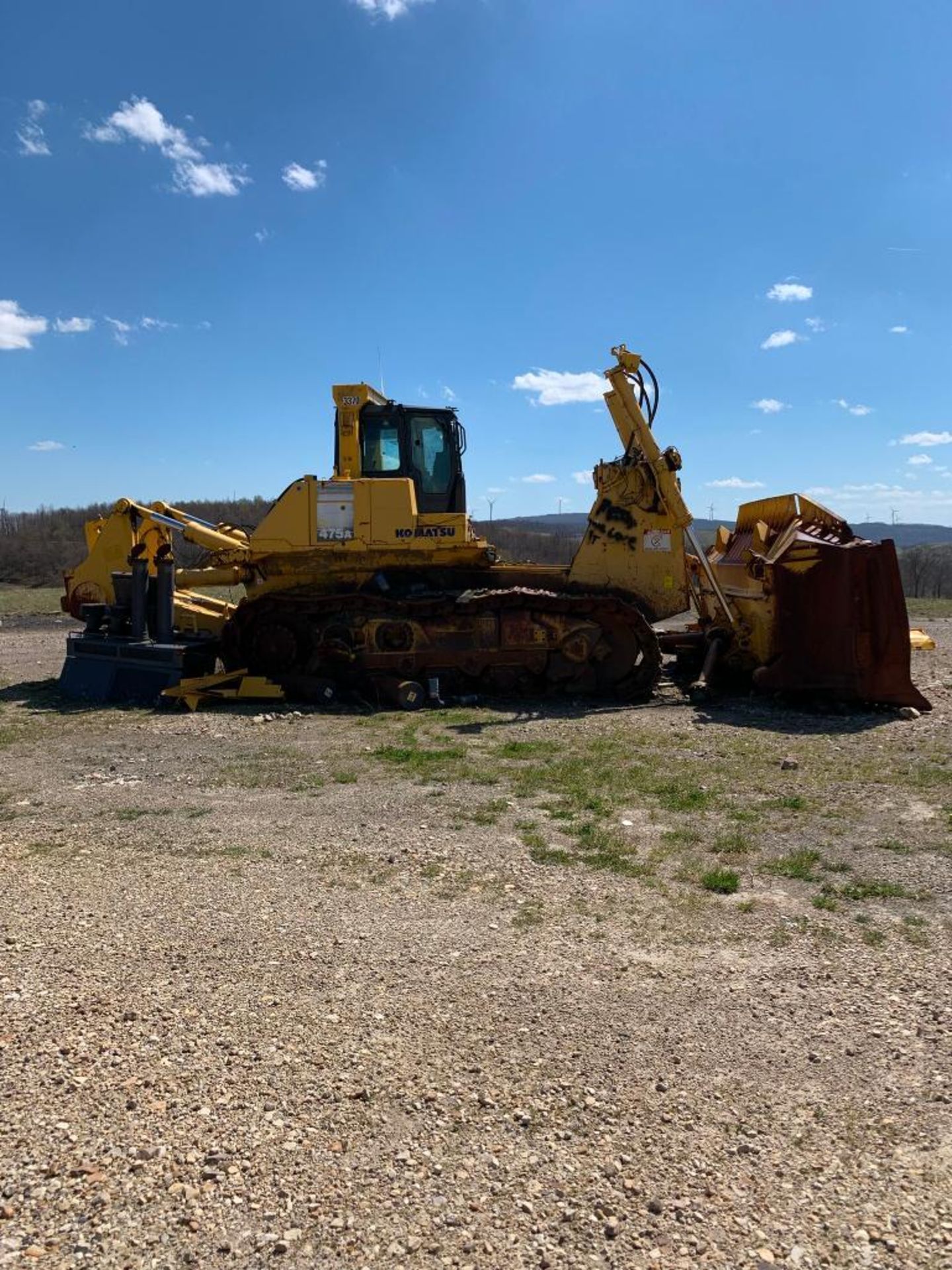 Komatsu D475A Crawler Dozer, 240