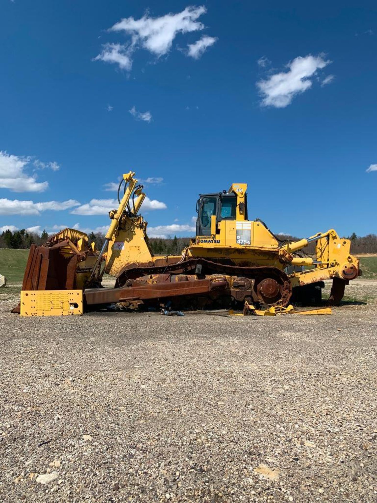 Komatsu D475A Crawler Dozer, 240