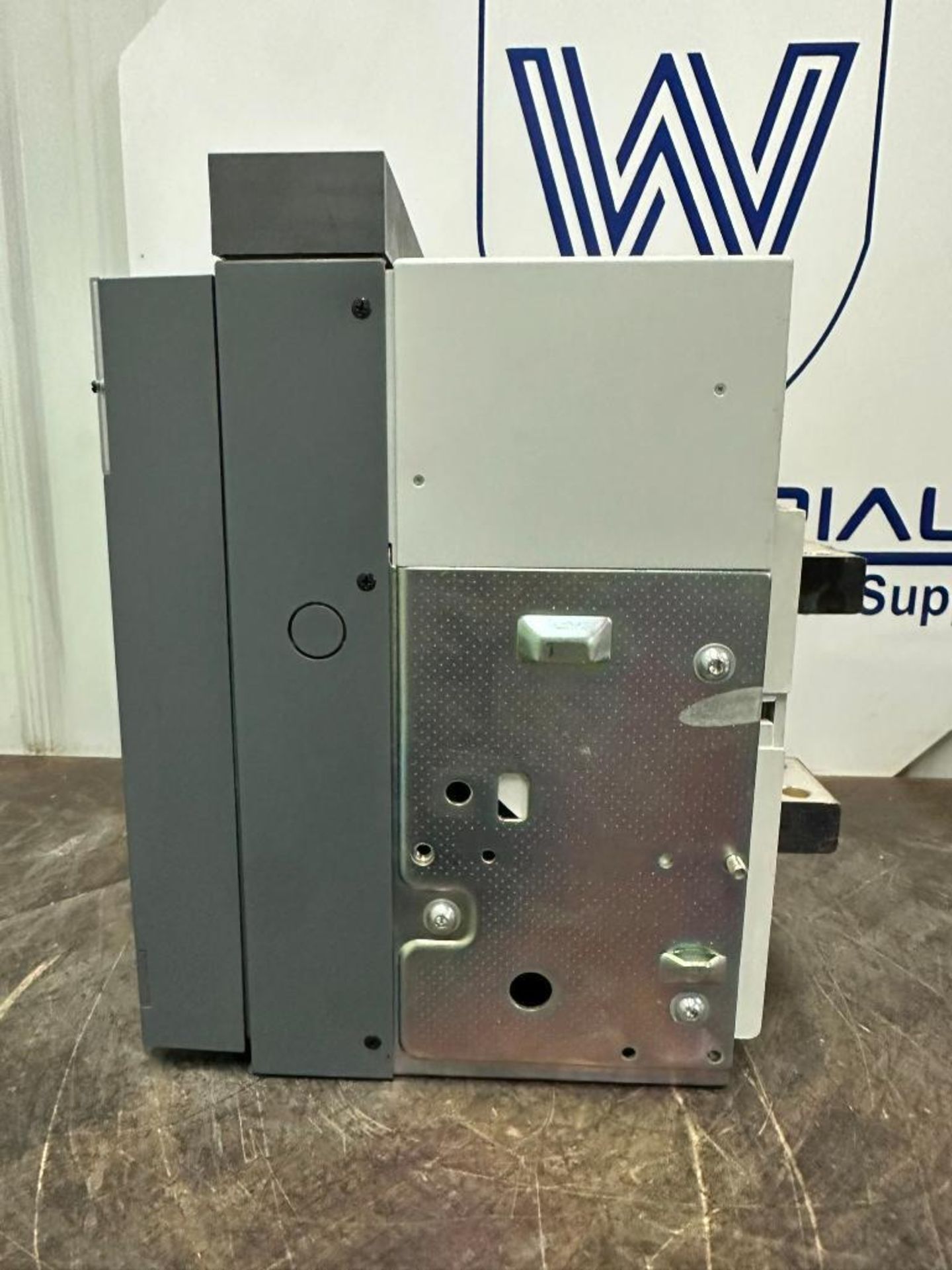 (PNF) ABB Sace Emax 2000 Amp Circuit Breaker, SACE PR122/P-LSIG, 3-Pole