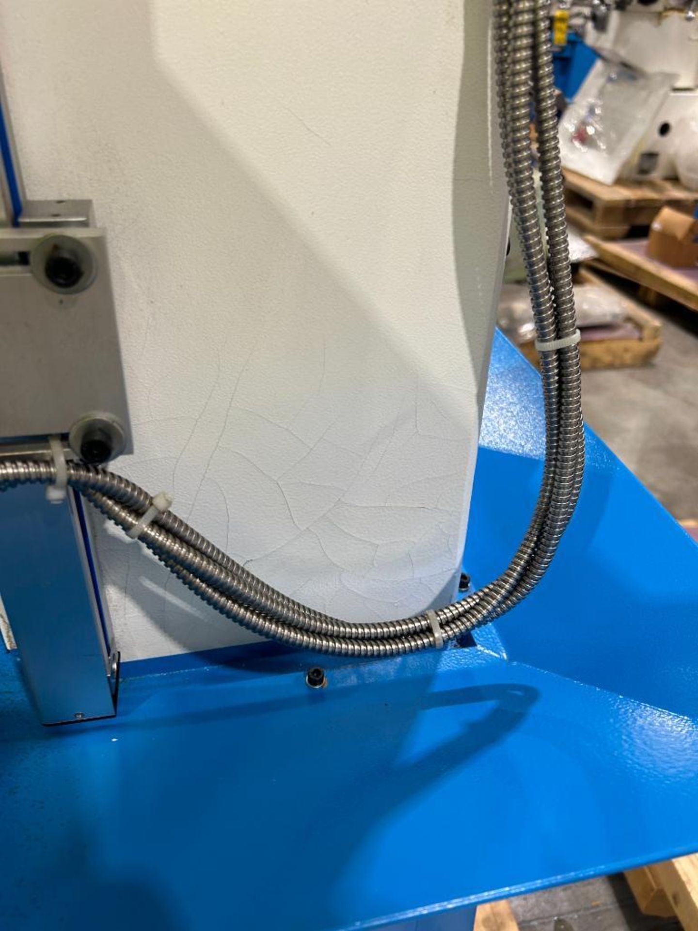 { Choice of lots: 187 } 2022 Precision Matthews Milling Machine, Model ...