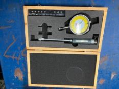 MHC 0.4"-0.7" Dial Bore Gage