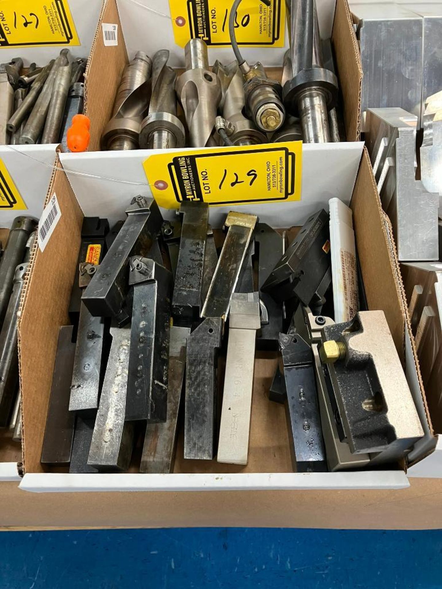 Insert Receiver Box Cutter { Group of lots: 128, 129 (P) } Lot of carbide insert tool cutters