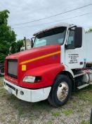 2005 Volvo daycab tractor, #250, model VE D12, 395-hp, Eaton-Fuller 10-speed transmission, T/A, (par