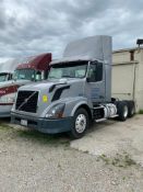 2013 Volvo daycab tractor, #446, model D13, 475-hp, Detroit diesel engine, Eaton 10-speed manual tra
