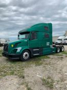 2007 Volvo sleeper cab tractor, #2035, model VE D12, 465-hp, transmission RTO-16910B-AS3 10 S, T/A,