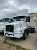 2005 Volvo daycab tractor, #645, model VE D12, 365-hp diesel engine, automatic transmission, S/A, 61