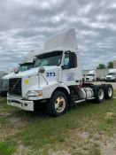 2005 Volvo daycab tractor, #373, model VE D12, 395-hp, Eaton-Fuller 10-speed manual transmission, T/