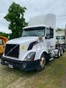 2006 Volvo Daycab Tractor, #513, Model ISX ST2, 400-HP, FRO-15210C 10-Speed Transmission, T/A, (Part