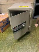Sentry Single Door Combination Safe w/ Combination