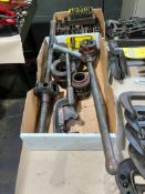 Ridgid 12R Manual Pipe Threader, Pipe Cutter, 3-Way Threader & Die