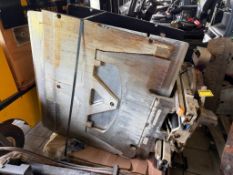 Cascade Carton Clamp, Fits Class 3 Carriage