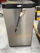 (3) MICROWAVES, (1) SMALL REFRIGERATOR, *$10 LOADING FEE WILL BE ADDED TO FINAL BID*