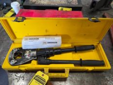Hubbel Anderson Hydraulic Hand Compression Crimping Tool in Case, Model VC-7FT