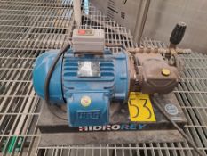 HIDROREY hydropneumatic pump, Model ET1612 with a 5-hp WEG motor. / Bomba Hidroneumáticas Marca HI