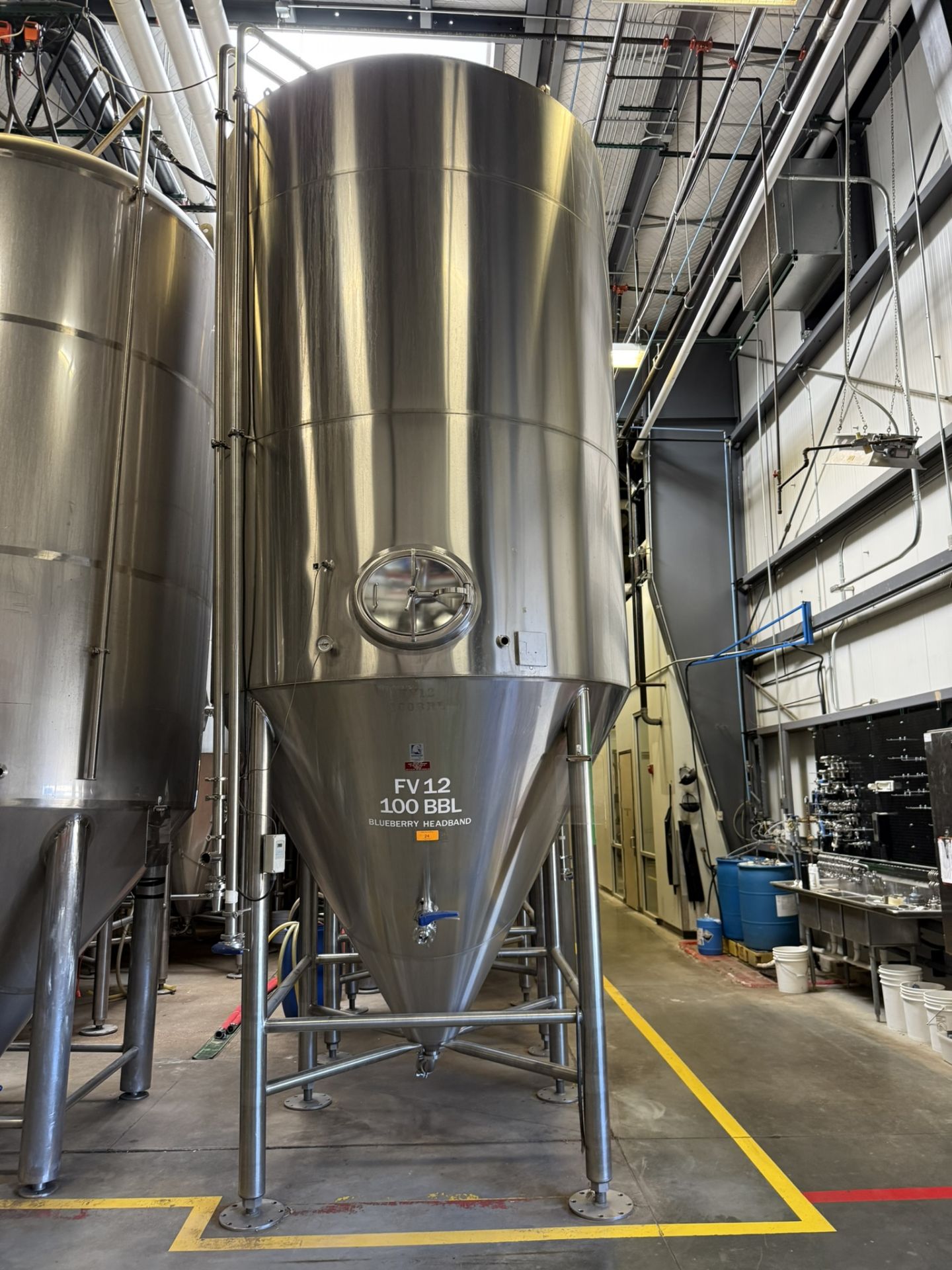 Silver State Stainless 100 BBL (Approx 3,900 Gal Max Capacity) Stainless Steel Ferm | Rig Fee $2500