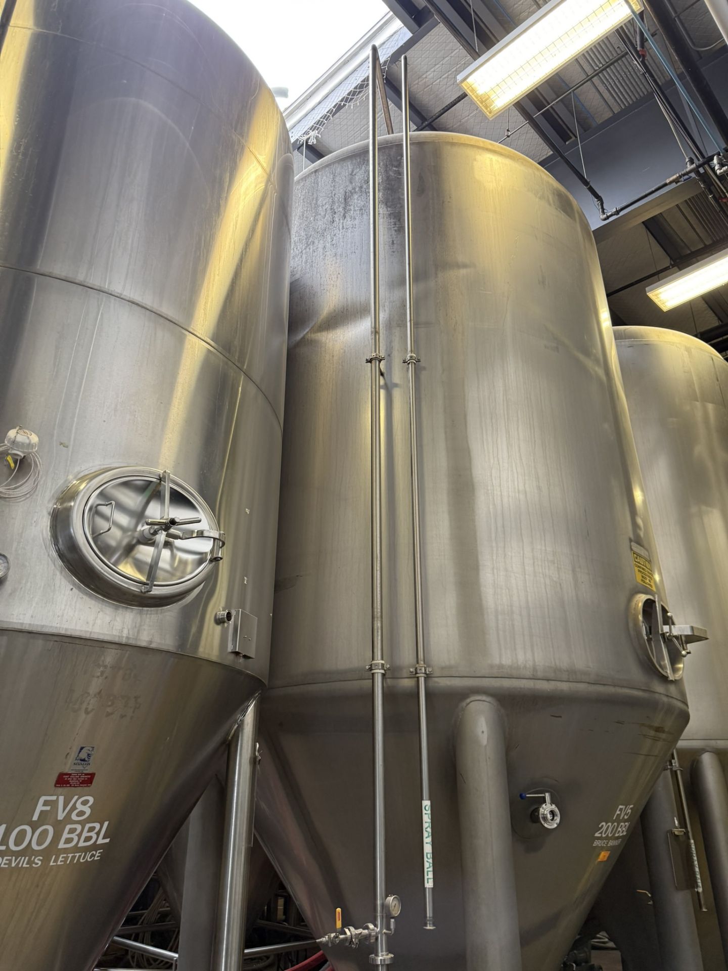 Mueller 240 BBL (7,500 Gal Gross) Stainless Steel Fermenter | Rig Fee $3750 - Image 2 of 8