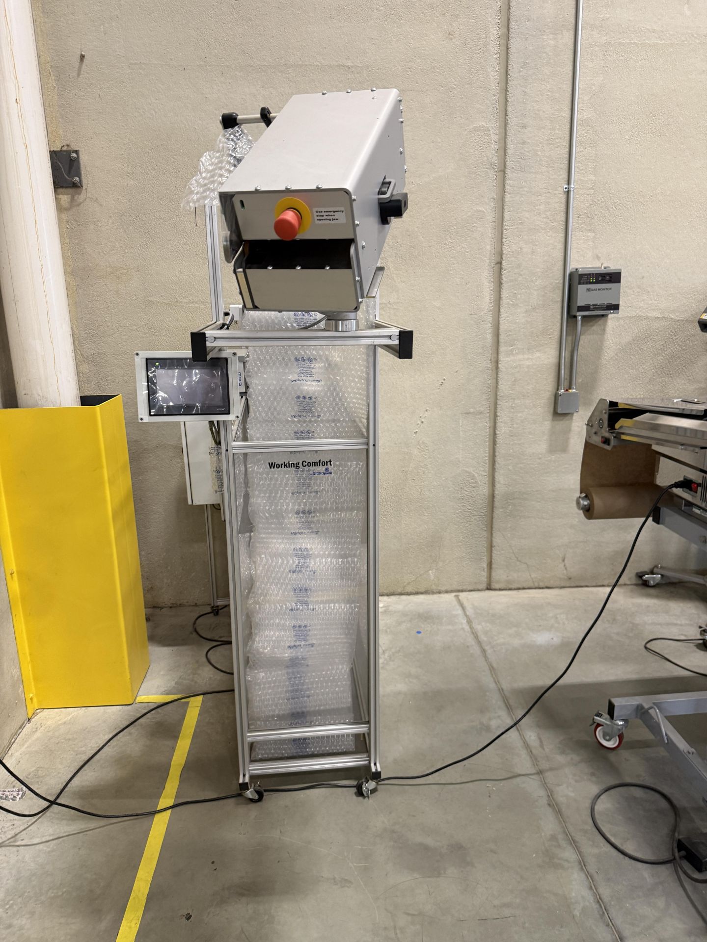 Air Plus Model Airplus Mini-C Air Cushon Machine, 120-250 V, S#MCHPds ...
