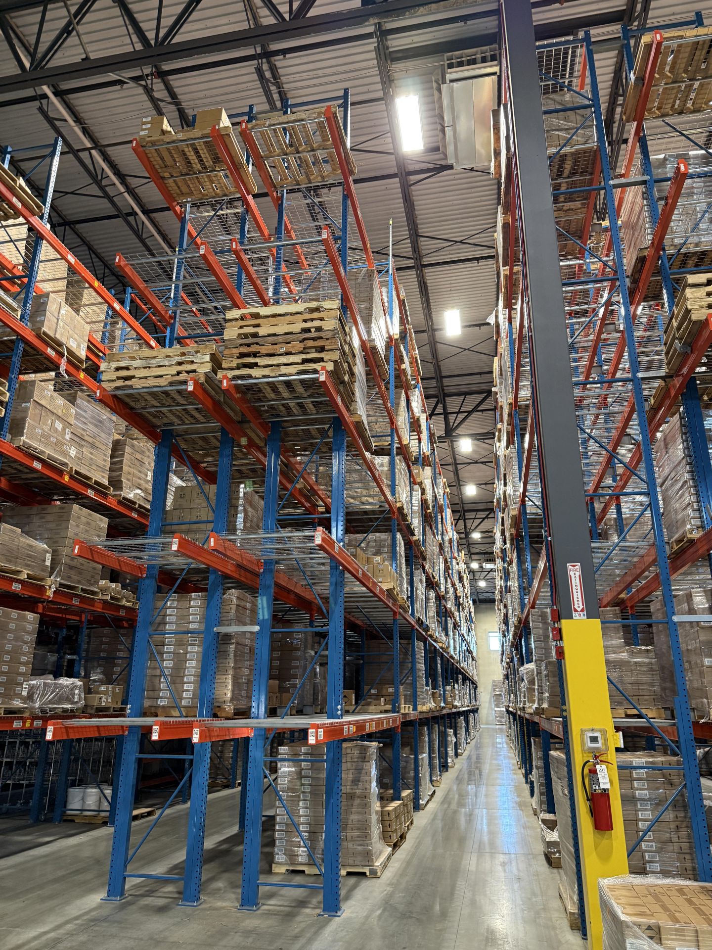 Steel King Pallet Racking- 20 Sections- Section (QTY 2) Approx 150