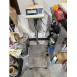 ULINE Model H-4593 Platform Scale- 150 LBS Capacity, Rechargeable Batter or 120V